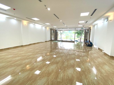 Bán Tòa Văn Phòng 9 Tầng Mặt Phố Quan Hoa.Vị Trí Đắc Địa.DT 190m2.MT 9.5m. Gia 95 TỶ 2