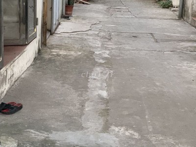 Cho thuê nhà cấp 4 tại phố Sở Thượng, đường Tam Trinh, quận Hoàng Mai, Hà Nội. 1