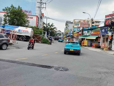 Bán nhà mặt tiền kinh doanh 75m2 4.6x17m gần chợ tăng nhơn phú b lê văn việt thủ đức chỉ 6,3 tỷ 2