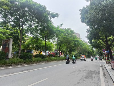 Bán toà vp 9 tầng phố láng hạ, 135m2, mt 8m, thông sàn, tm, 58 tỷ. 1