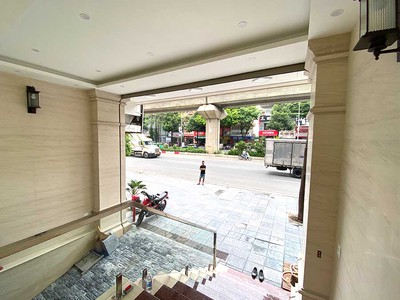 Cho Thuê Tòa Văn Phòng 8 Tầng Xây Mới Mặt Phố Quang Trung .DT 155m2. Giá 120tr/tháng 2