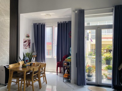 Bán gấp nhà  đường d bình thạnh, dt 9,5m x 12m cn đủ - 2 tầng tiện xây mới - 25 tỷ 1