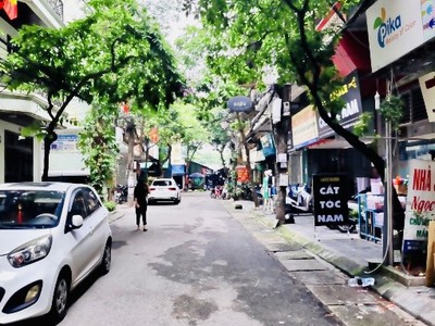 Bán gấp 54m đất chùa láng sẵn gpxd. mt 4.8. gia 12.8 1