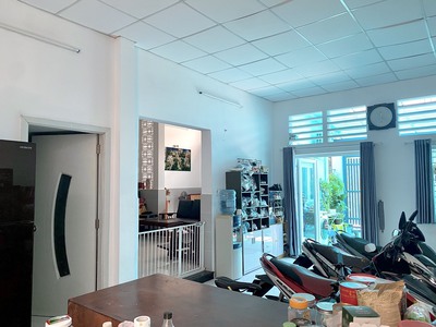 Bán gấp nhà  đường d bình thạnh, dt 9,5m x 12m cn đủ - 2 tầng tiện xây mới - 25 tỷ 2