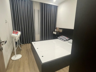 Chính chủ cho thuê căn hộ 2 phòng ngủ, 2 vệ sinh đầy đủ đồ tại vinhomes smart city, tây mỗ.10tr/thg 2