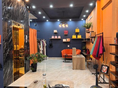 Chính chủ cho thuê gấp  mặt bằng kinh doanh tầng 1 toà nhà 7 tầng mới xây, 2 mặt tiền số 1 ngõ 2