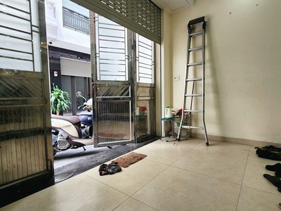  Bán nhà 4 tầng - Độc lập dân xây - Ngõ rộng 4.8m tại đường Thiên Lôi 1