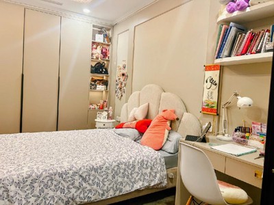 Bán biệt thự Lạc Long Quân, Võ Chí Công, 6 tầng, view 2 thoáng 1