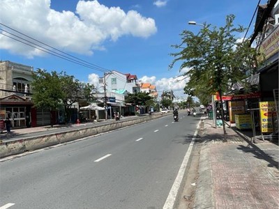 Chính chủ bán căn nhà mặt tiền huỳnh tấn phát quận 7, 90m2 chỉ 8.5t 0