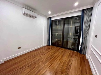 Bán nhà trung tâm ngũ hiệp thanh trì, gần  vũ lăng    41m, 3.5 tầng giá 5.x  tỷ  ô tô chạy vòng 3