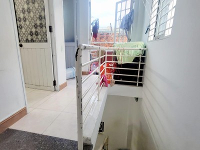 Nhà 2 tầng - 2 phòng ngủ - gần cầu rồng - hộ khẩu hải châu, đà nẵng - chỉ hơn 1 tỷ. 1