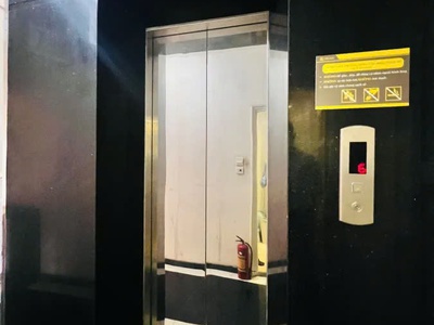 Nguyễn lương bằng, đống đa, 72m2 7 tầng, ô tô kinh doanh ,ngõ thông nhiều phố giá 20 tỷ 2