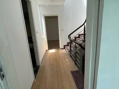 Cho thuê nhà mặt đường Trần Kim Xuyến, Yên Hòa, Cầu Giấy 90m x 5T giá 55tr, vỉa hè rộng 2