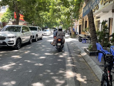 Bán nhà Măt Phố Nguyễn Khắc Nhu, 77m2 MT6m 33.8 tỷ 0