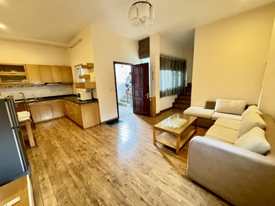 Bán nhà mặt phố phố huế, 250m2, 7 tầng thang máy, mặt tiền 6.6m, giá 184 tỷ, 300 triệu/ tháng 0