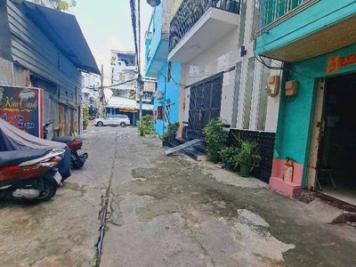 Bán nhà 1/ thái phiên - quận 11 - 3.6 x 14 - hẻm 6m ô tô thông - giá 10.x tỷ 0