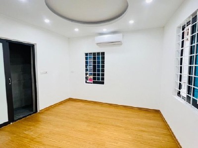 Lõi Đống Đa, lô góc phố Nguyễn Lương Bằng, 4.75 tỷ 4