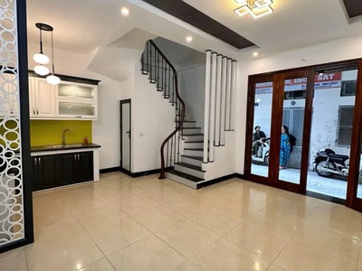 Bạch đằng, hai bà trưng, nhà lô góc 3 thoáng mát, ngách thông, 30m2 4 tầng, mặt tiền 5m giá 6,1 tỷ 2