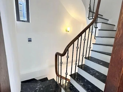 Bạch đằng, hai bà trưng, nhà lô góc 3 thoáng mát, ngách thông, 30m2 4 tầng, mặt tiền 5m giá 6,1 tỷ 3