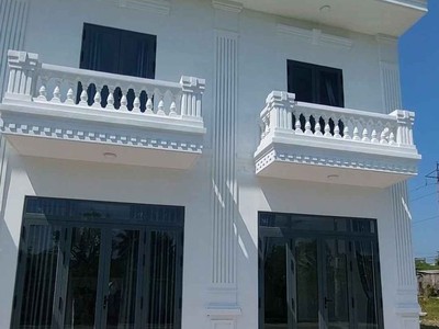 Bán nhà mặt tiền 1 trệt 1 lầu 0