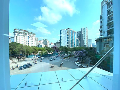 Cho Thuê Tòa Văn Phòng VIP 11 Tầng MP Trần Thái Tông.DT 315m2. Lô Góc. Giá 700tr/th 9