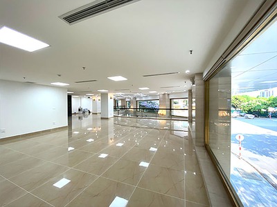 Cho Thuê Tòa Văn Phòng VIP 11 Tầng MP Trần Thái Tông.DT 315m2. Lô Góc. Giá 700tr/th 5