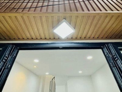 Siêu phẩm chợ bến thành phường phạm ngũ lão . 0