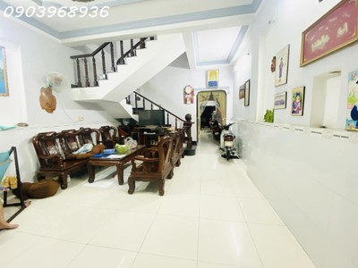 Bán nhà, quận 7, huỳnh tấn phát, phú thuận - 122m2- giá 7,3 tỷ tl , nội thất gỗ cao cấp - xách 1