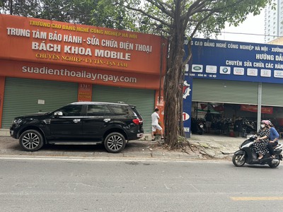 Cho thuê một số mặt bằng mặt tiền phố thái thịnh - quận đống đa 2