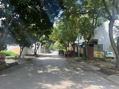 Bán đất mặt phố Hồng Châu, Hà Hải, TP HD, 133m2, mt 7m, hướng nam ghé tây, vị trí đẹp 0