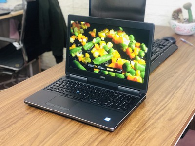 May Trạm Dell Precision 7520 1