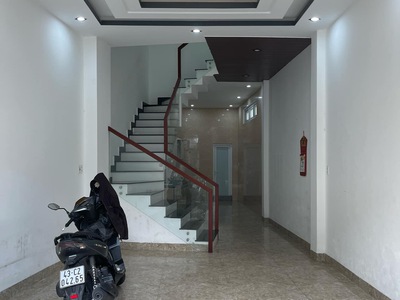 Cho thuê nhà 3 tầng, 2 mặt kiệt Đường Huỳnh Ngọc Huệ, Phường Hòa Khê, Quận Thanh Khê, Đà Nẵng 3