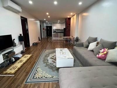 Bán nhà đường khúc thừa dụ cầu giấy mặt tiền đẹp, giá rẻ 3