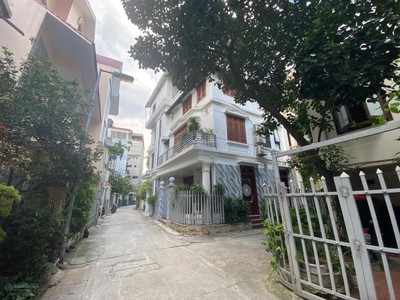 Bán mảnh đất đường an dương vương - tây hồ. vị trí siêu đẹp 0