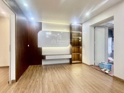 Bán căn hộ tập thể đồng xa doãn kế thiện , giá rẻ 3