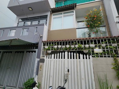 Q7 lâm văn bền 40m2 nhỉnh 4 tỷ ,nhà đẹp ở ngay , gần trường học các cấp, gần nhiều chợ , cửa hàng 0