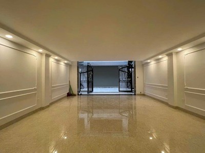 Phân lô Khuất Duy Tiến, Thanh Xuân 68M 8 tầng TM giá 24 tỷ 2