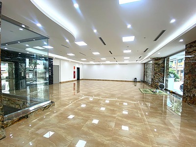 Bán Tòa Văn Phòng VIP 8 Tầng MP Dịch Vọng Hậu. Vị Trí Lô Góc. DT 300m2.Gía 215TY 2