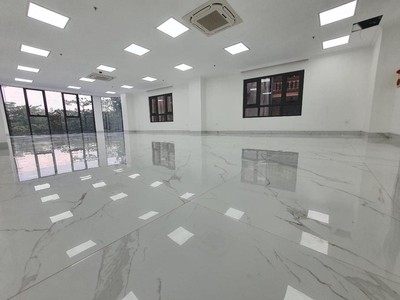 Nhà mặt phố nguyễn văn cừ, 1 mặt ngõ ôtô, 180m, mặt tiền 6m, full thổ cư 3