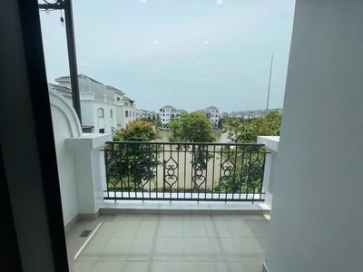 Cho thuê căn hộ 2 phòng ngủ siêu xinh giá chỉ 13tr tại Vinhomes Marina 3