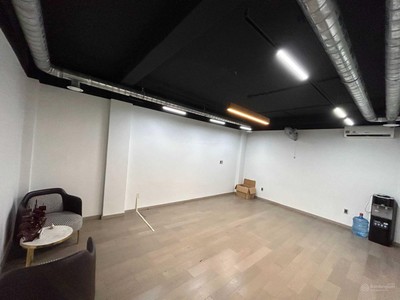 Cho thuê nhà 165 Bến Vân Đồn, Phường 6, Quận 4. 5 Tầng, Dt 600m2 có Thang Máy chỉ 85tr 1