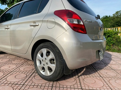 Chính chủ bán xe Hyundai i20 sản xuất 2010 1