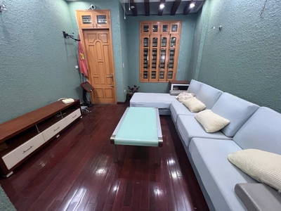 Cho thuê nhà ngõ ô tô Ngụy Như Kon Tum, Thanh Xuân 50m x 5T giá 35tr, kinh doanh tấp nập 0