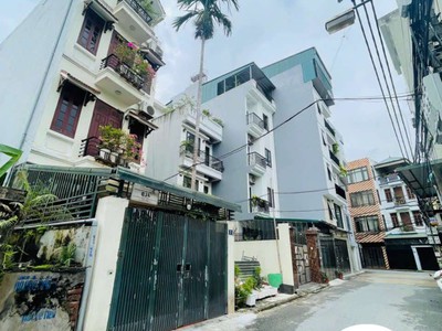 Nhà đẹp ngọc thụy long biên ngõ thông oto rộng 100m 5 tầng thang máy mặt tiền: 5.2m 15 tỷ 0