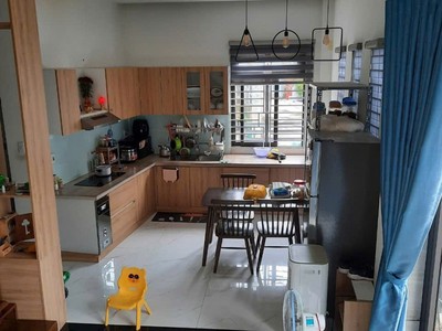 3 tầng, 2 mặt kiệt ô tô, ngang 7m, gần bến xe, chỉ 3.x 0