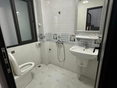 Bán nhà ái mộ 41m2, 5 tầng, cách mặt phố 20m, tặng nội thất, nhà đẹp ở ngay 4