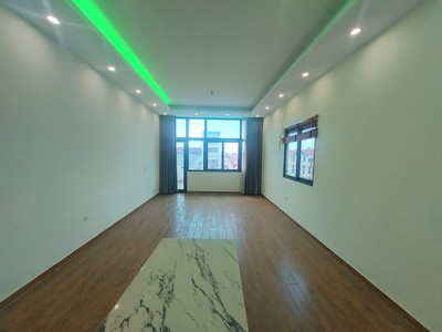 Bán nhà mặt phố Chu Huy Mân-57M 13TỶ-6T thang máy-vỉa hè 3M-kinh doanh đỉnh 0