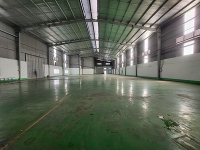 Cho thuê 1700m2 Đất   Xưởng Bến cát giá 75 triệu, Nền EPOXY , PCCC Vách tường 3