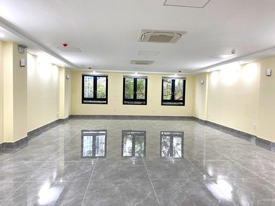 Bán Tòa Văn Phòng 8 Tầng Phố Trần Thái Tông. DT 145m2. Đang cho thuê 155tr/th. Giá 78 TỶ 8