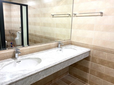 Bán Tòa Văn Phòng 8 Tầng Phố Trần Thái Tông. DT 145m2. Đang cho thuê 155tr/th. Giá 78 TỶ 5